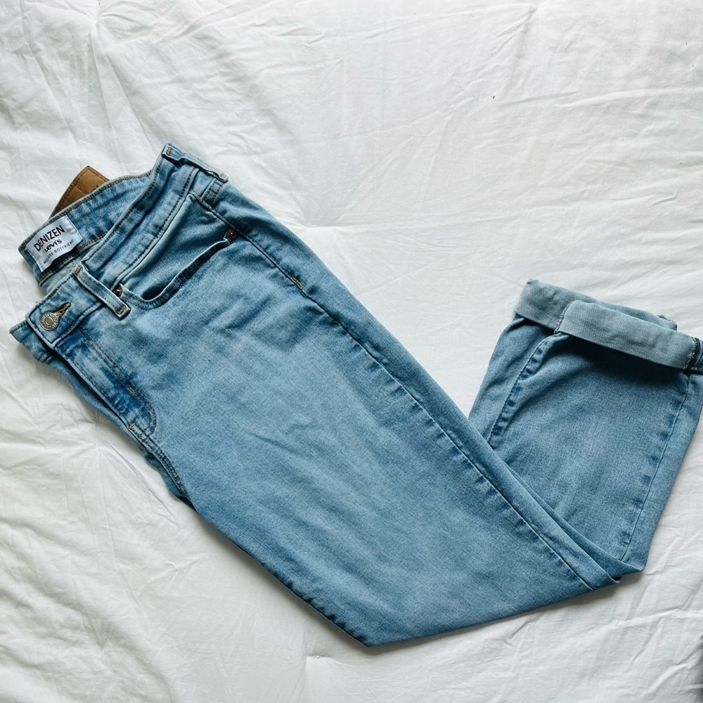 Levi’s Denizen - Mid Rise Boyfriend Jeans